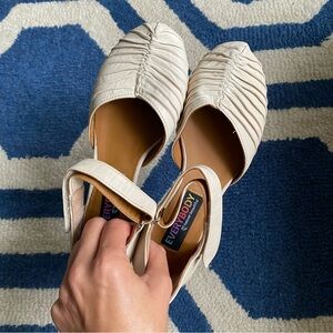 EVERYBODY Elegant Cream Women's Shoes